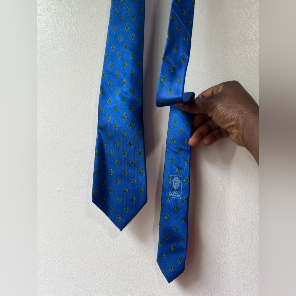 Gucci Necktie Tie 100% Silk Blue and Green Patterned Men’s